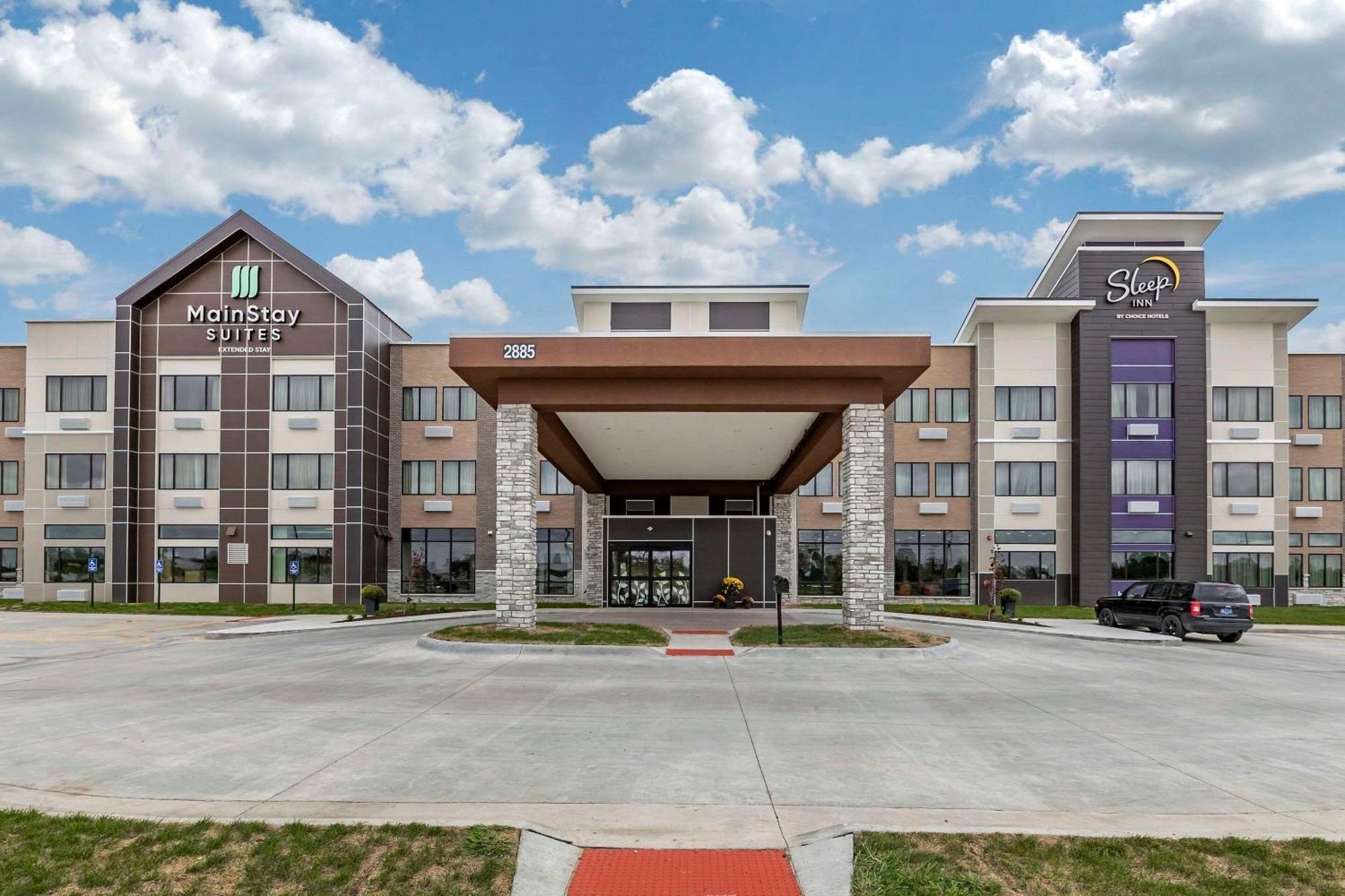Sleep Inn & Suites Milwaukee-Franklin Franklin  Exteriör bild